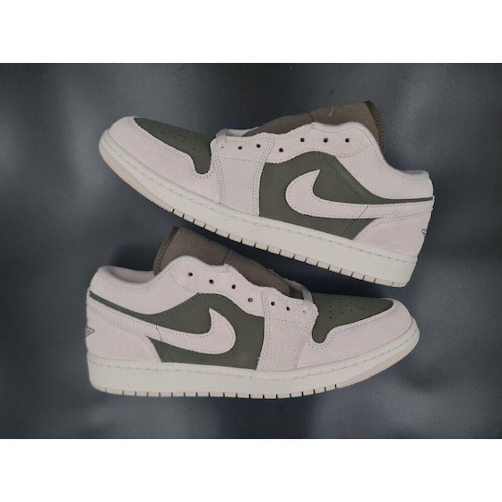 Jordan 1 Low SE Medium Olive Sail. SIZE 9 - HV4089-201